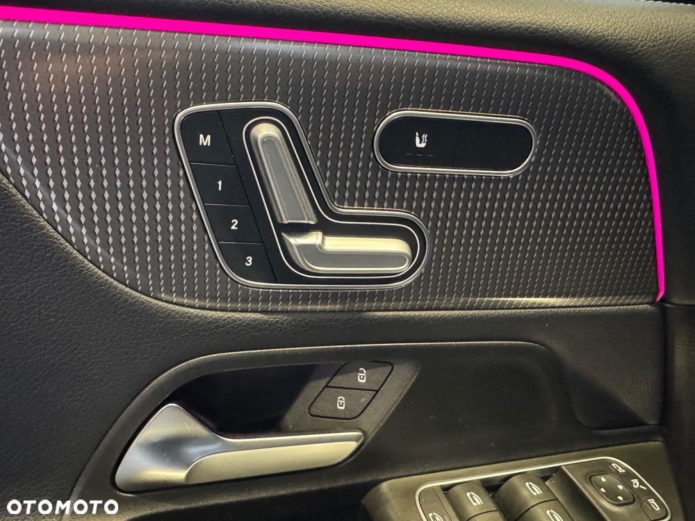 Mercedes-Benz GLB 200 d 8G-DCT Progressive Advanced - 22