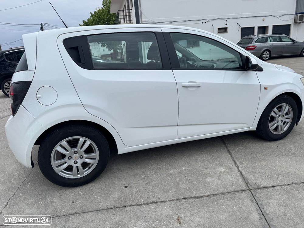 Chevrolet Aveo 1.2 LS - 4