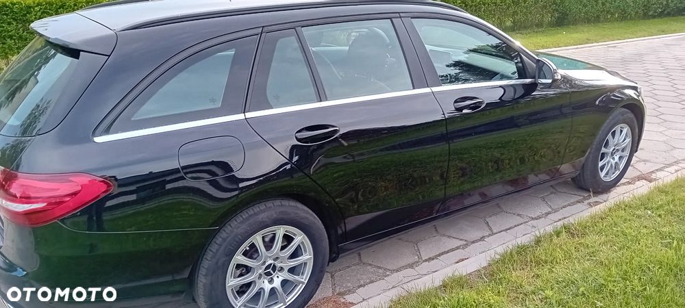 Mercedes-Benz Klasa C 220 CDI BlueEff Edition Classic - 5