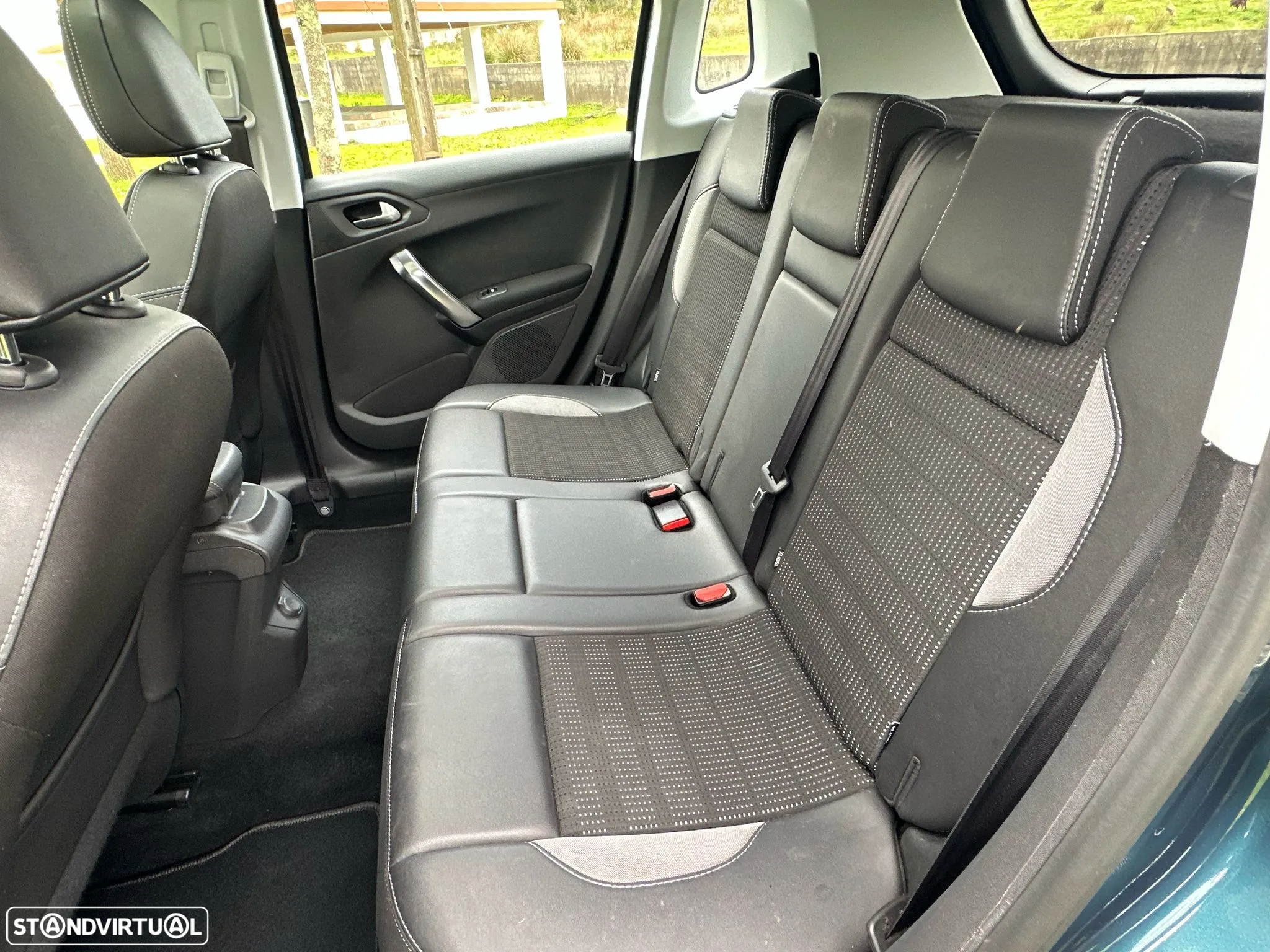 Peugeot 2008 1.6 BlueHDi Allure - 5