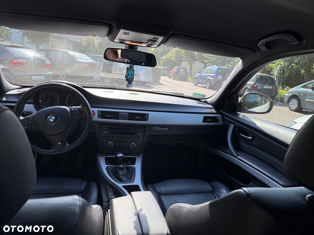 BMW Seria 3 - 16