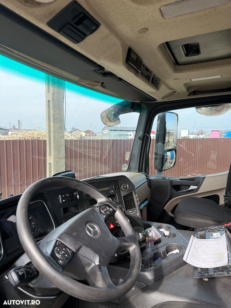 Mercedes-Benz Actros - 5