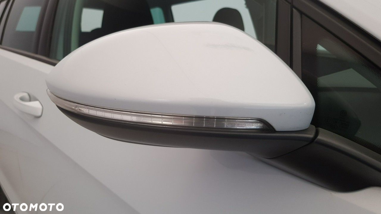 Volkswagen Golf - 17