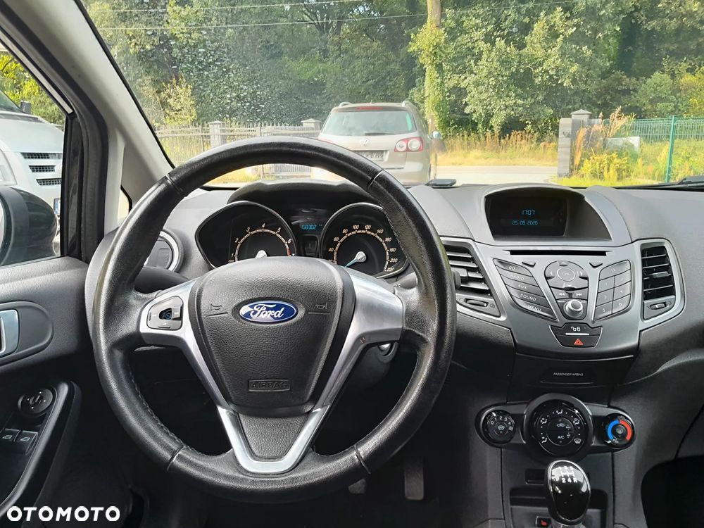 Ford Fiesta 1.25 Celebration - 12