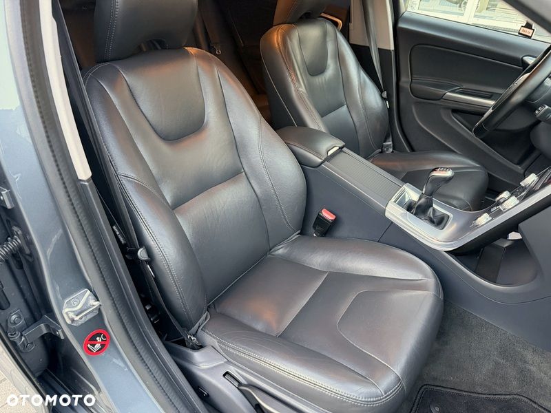 Volvo V60 Cross Country D3 Momentum - 15