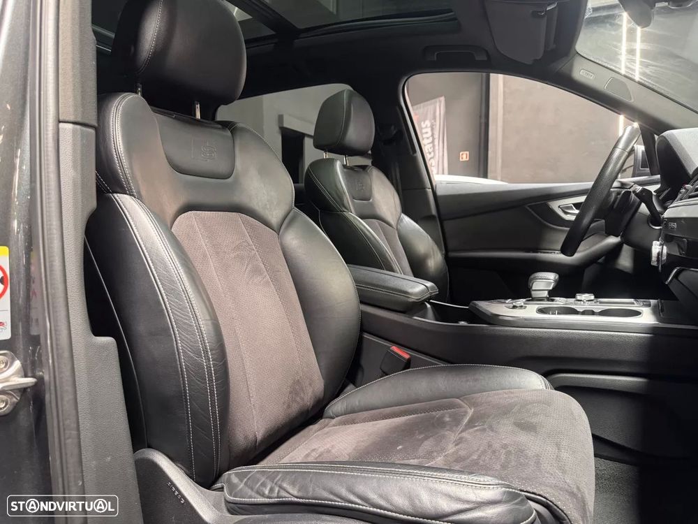 Audi Q7 3.0 TDI quattro S-line Tiptronic - 30