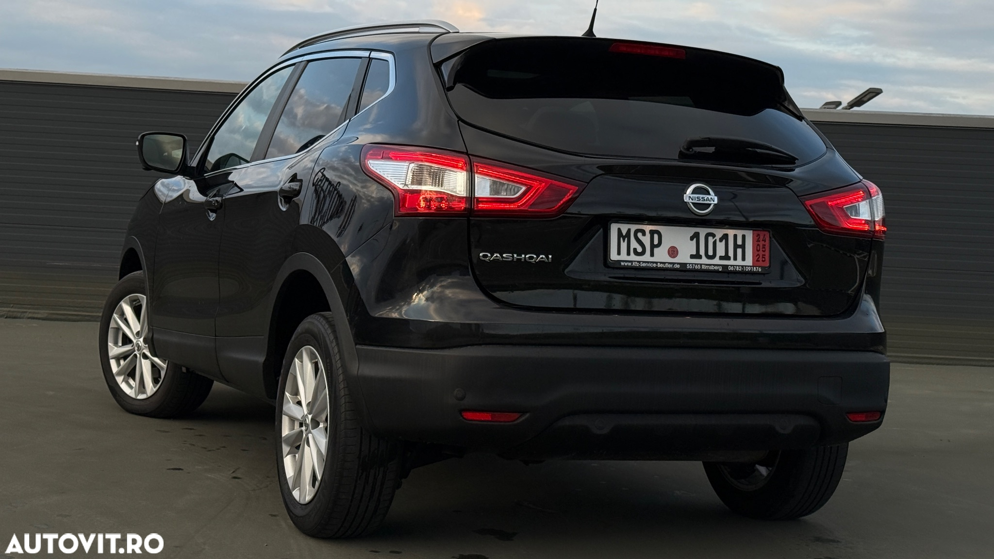 Nissan Qashqai 1.6 DCI Start/Stop 4X4-i Tekna - 3