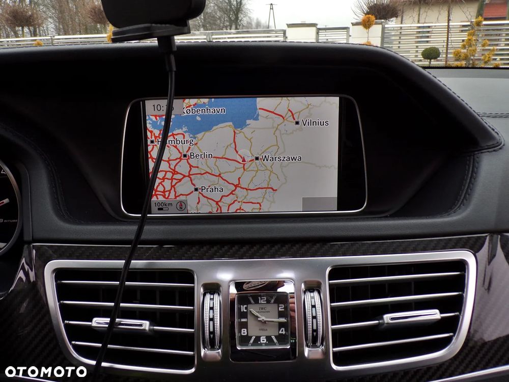 Mercedes-Benz Klasa E - 23