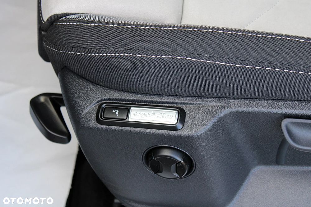 Volkswagen Tiguan - 29