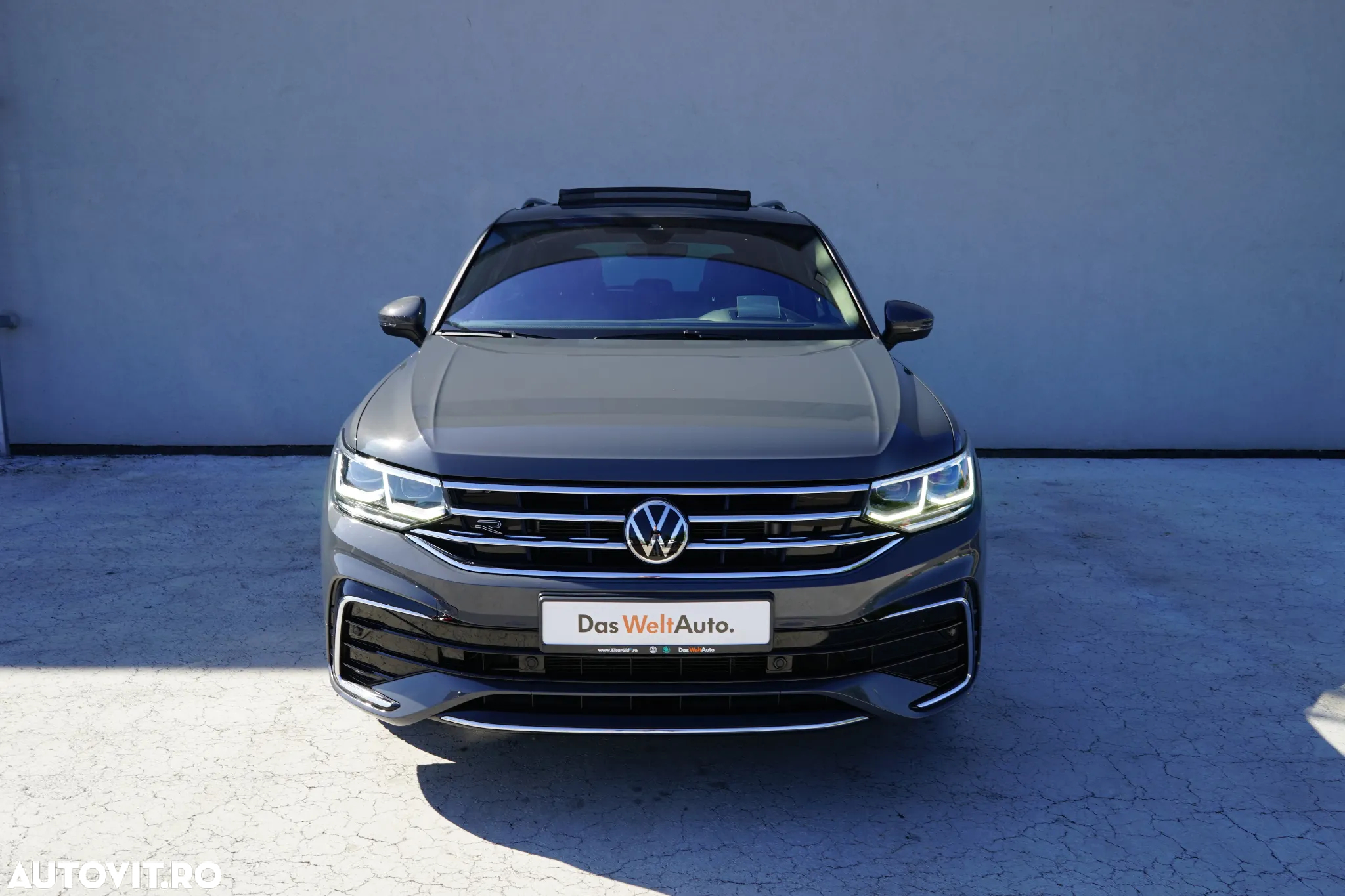 Volkswagen Tiguan - 9
