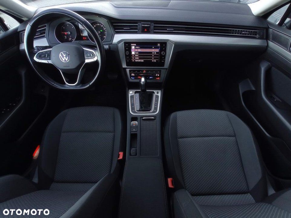 Volkswagen Passat - 15