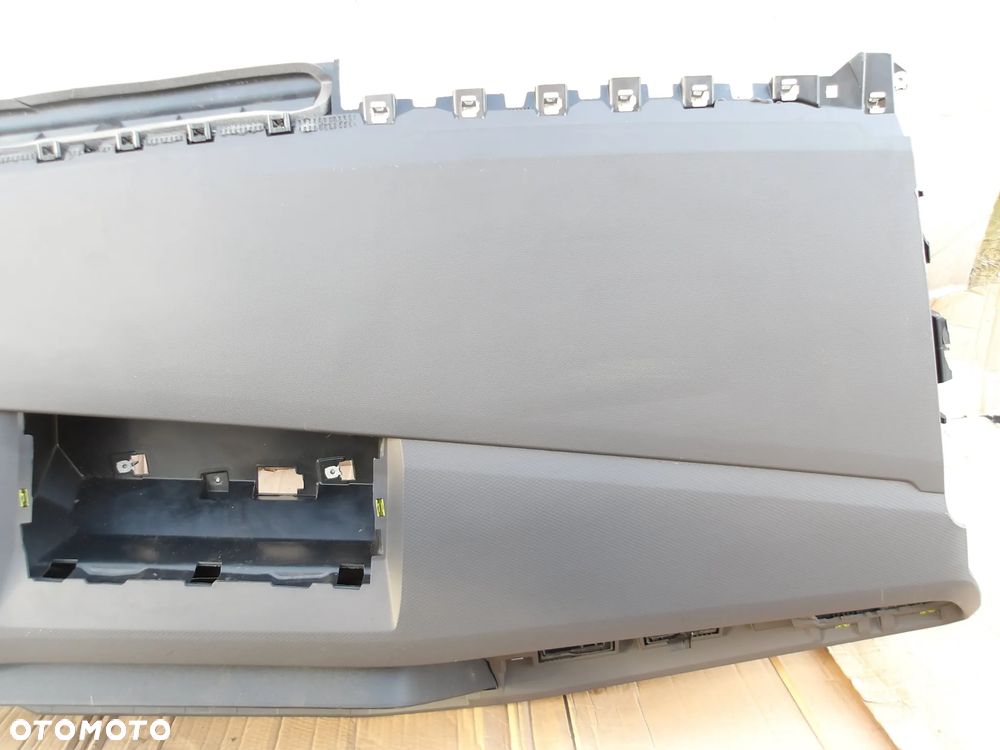 DESKA KONSOLA VW T7 7T1857003M - 13
