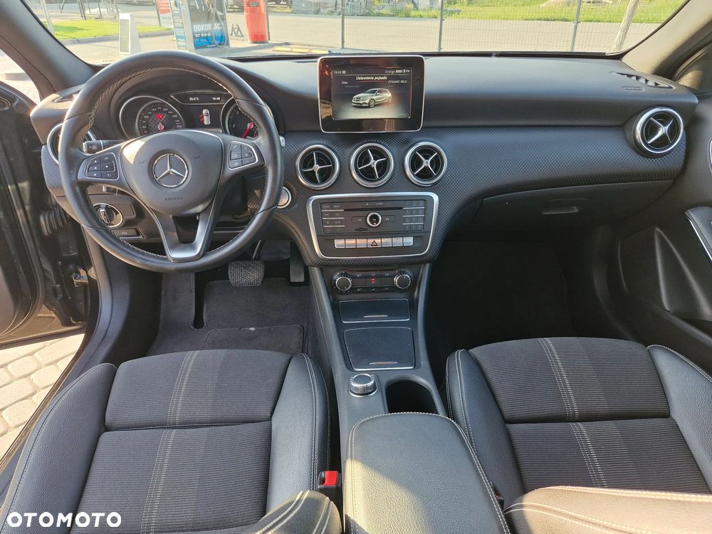 Mercedes-Benz Klasa A 180 d 7G-DCT - 38