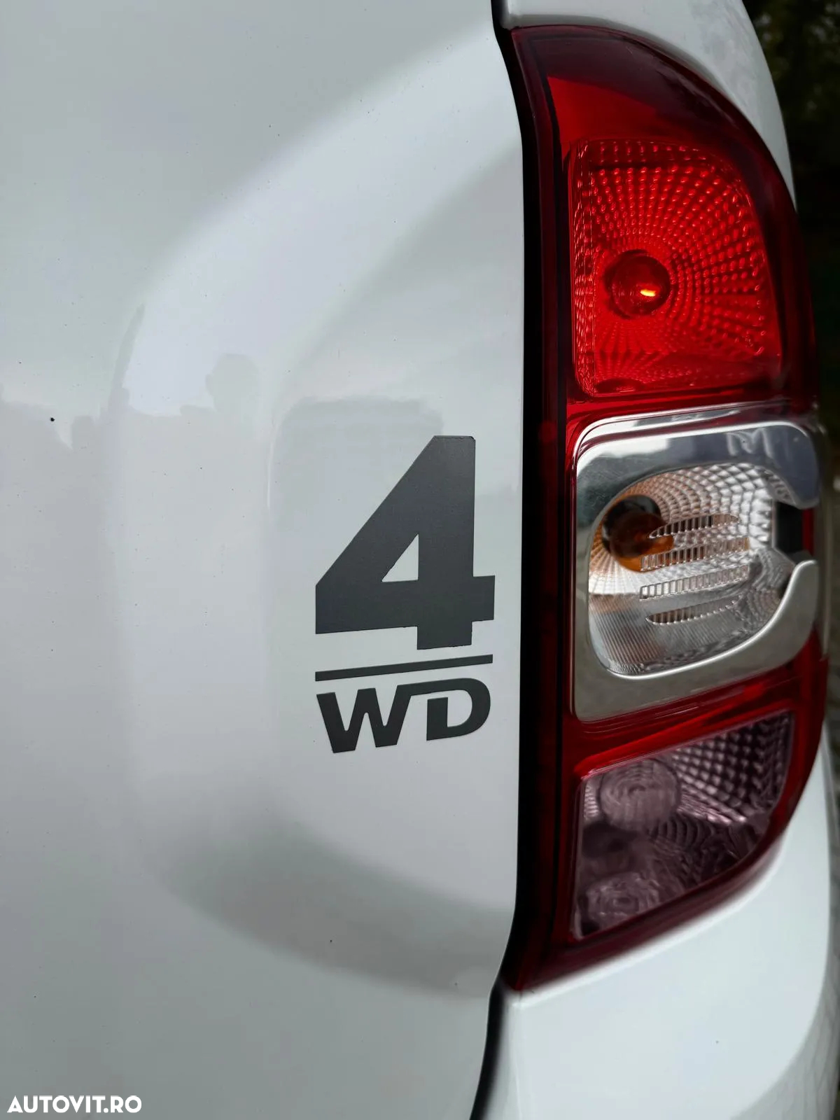 Dacia Duster 1.5 dCi 4WD Prestige jante 16" - 13
