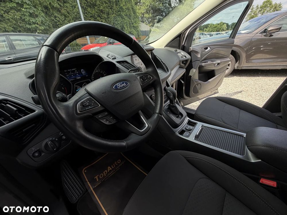 Ford Kuga 2.0 TDCi 2x4 Titanium - 19