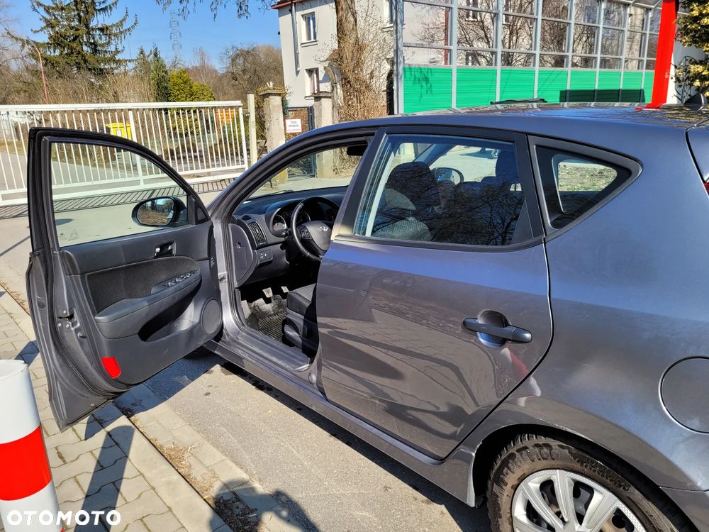 Hyundai i30 1.6 CRDi Base - 9