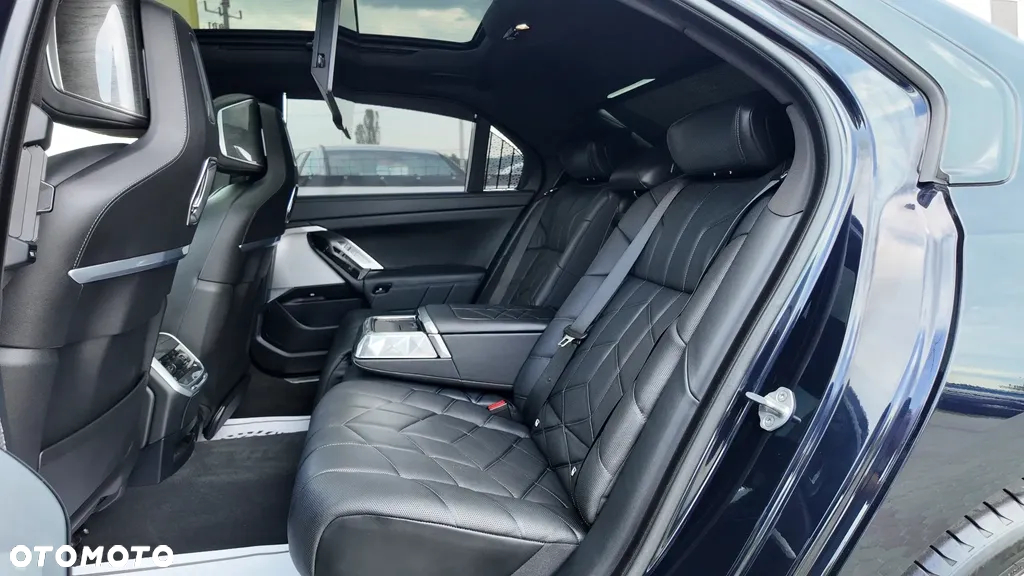 BMW i7 105.7kWh xDrive60 M Sport - 39