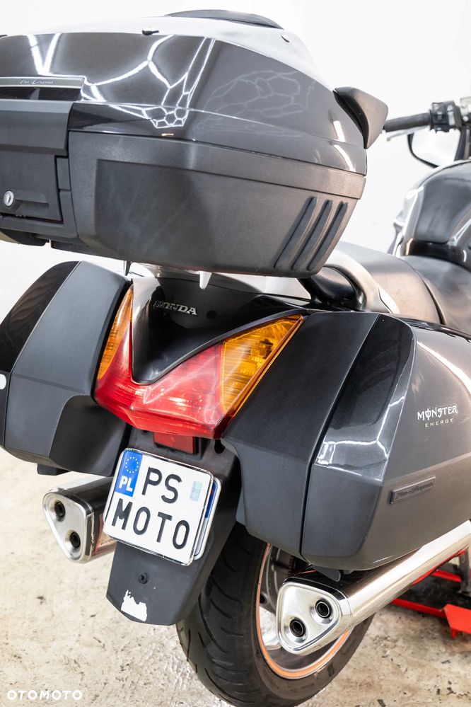Honda ST - 20