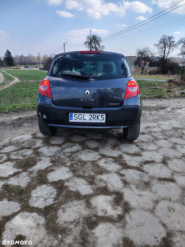 Renault Clio - 3