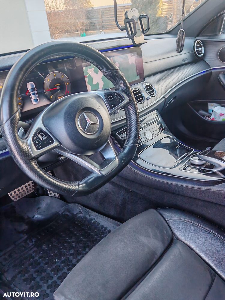 Mercedes-Benz E 220 d 4MATIC 9G-TRONIC - 14