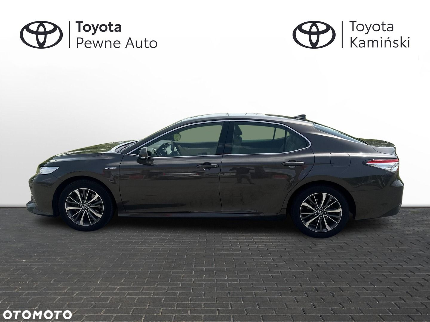 Toyota Camry - 2