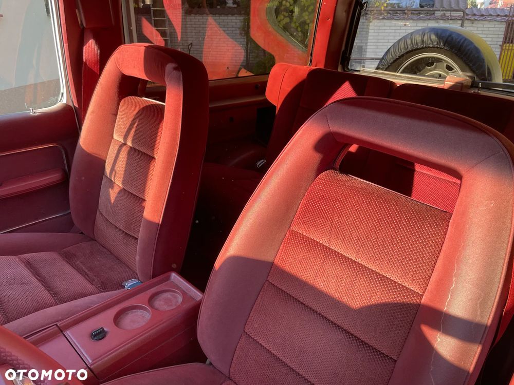 Ford Bronco - 4