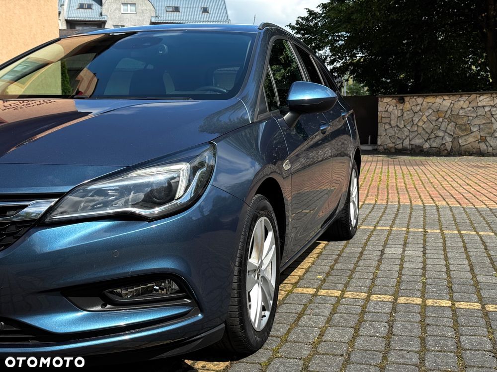 Opel Astra 1.6 CDTI Cosmo - 40