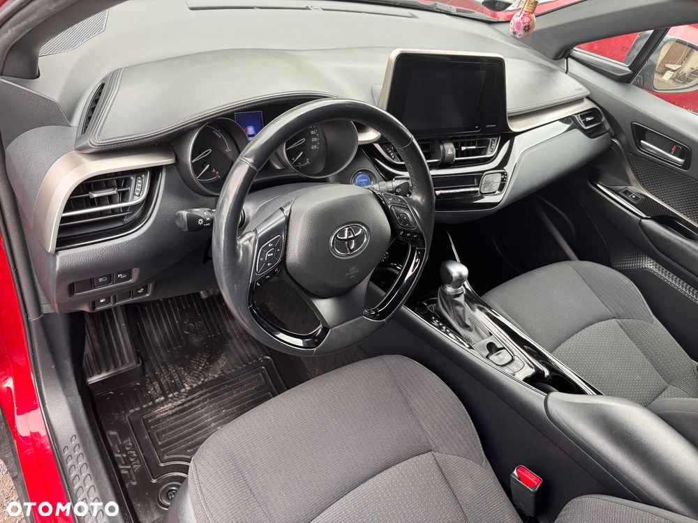 Toyota C-HR - 33