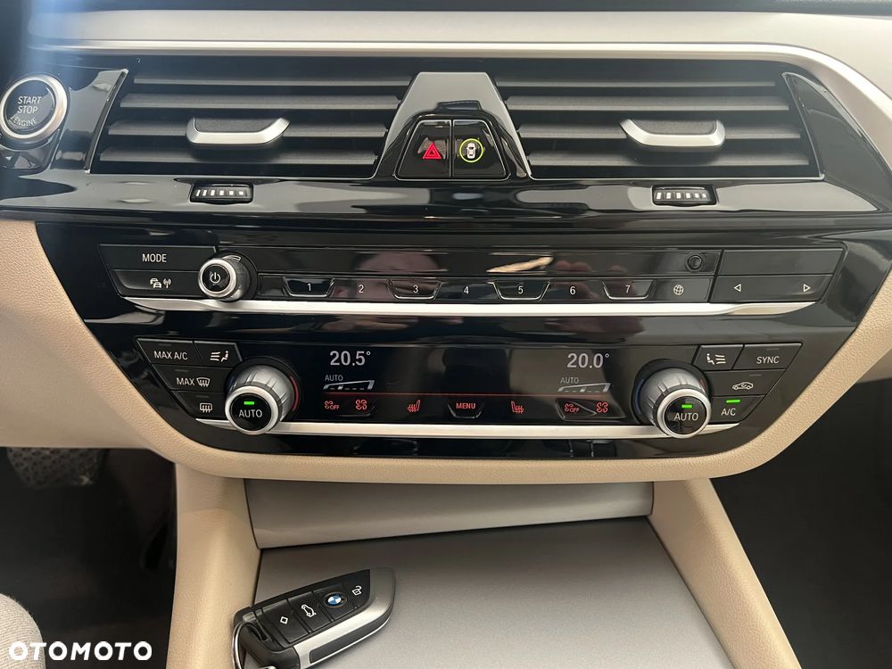 BMW Seria 5 520d mHEV - 23