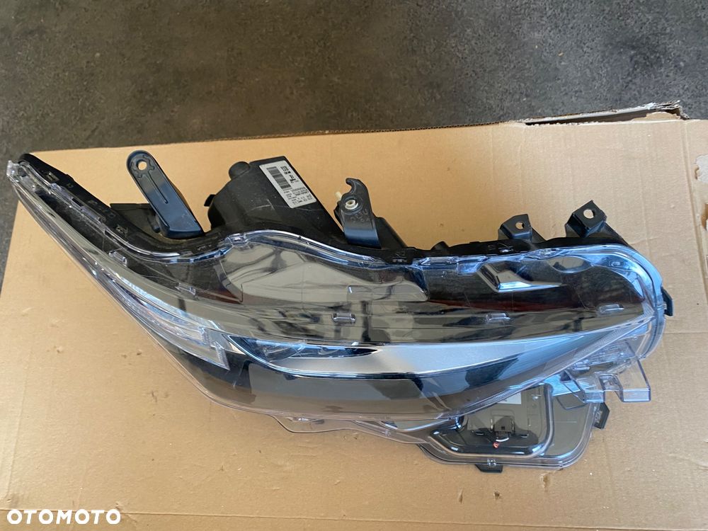 TOYOTA AURIS 2 II lift E18 FULL LED LAMPA PRZEDNIA PRAWA REFLEKTOR PRZEDNI PRAWY PRZÓD EUROPA 81110-02K60 - 6