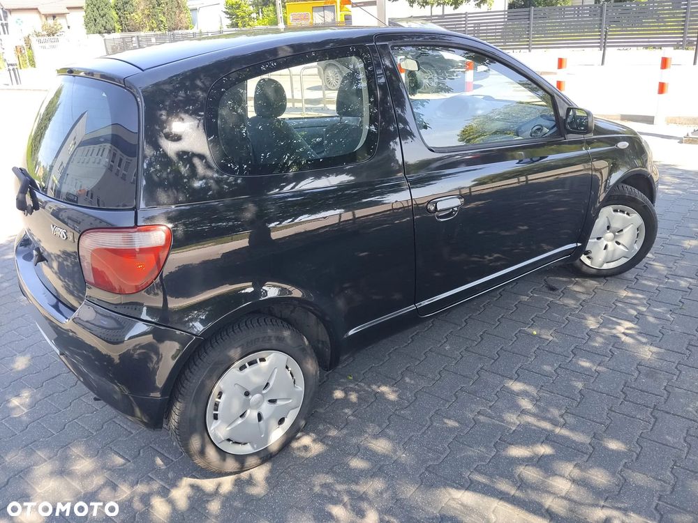 Toyota Yaris 1.0 Luna - 2