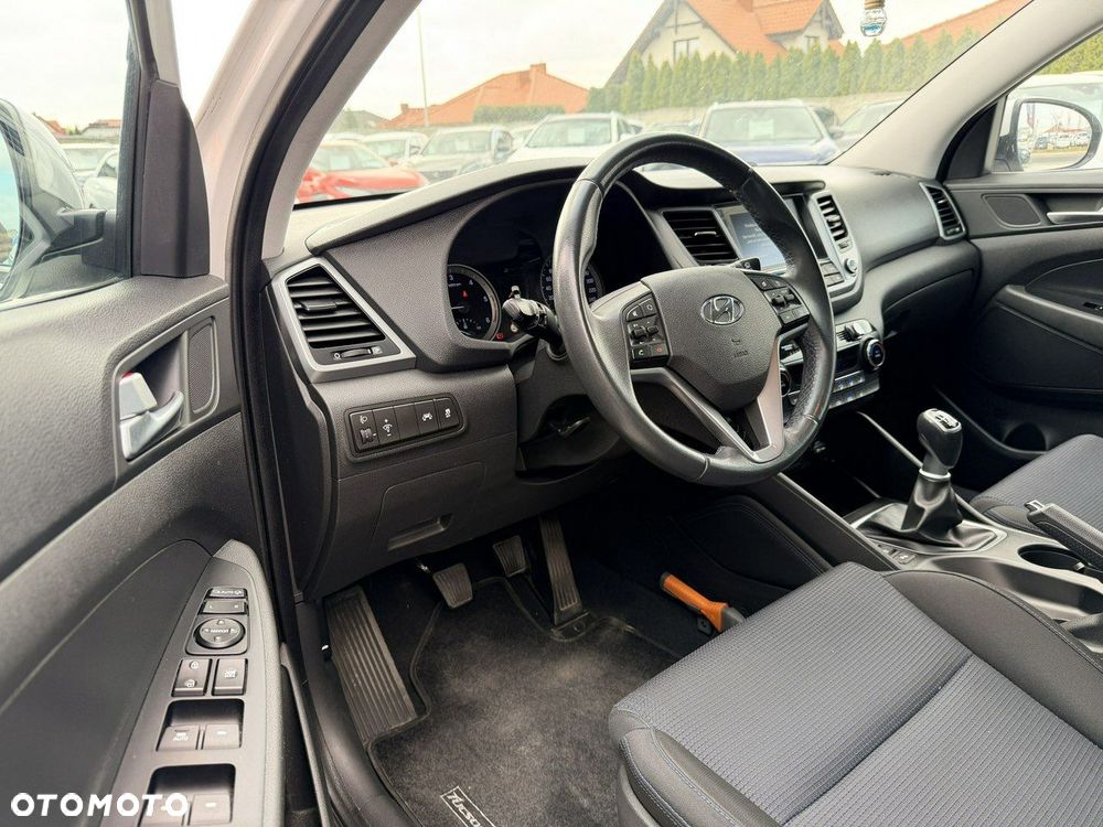 Hyundai Tucson blue 1.7 CRDi 2WD Style - 11