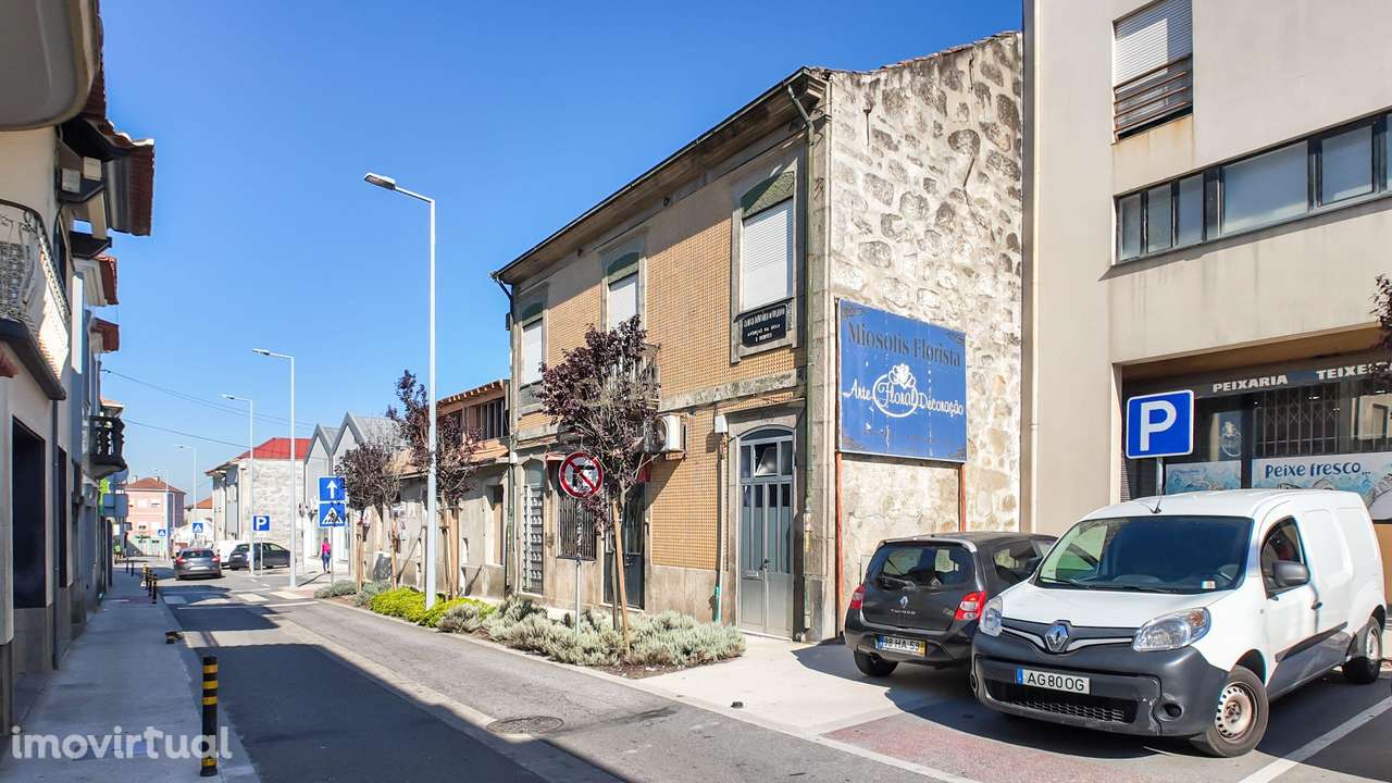 Prédio para reconstrução no Freixo / Gondomar - Grande imagem: 2/32