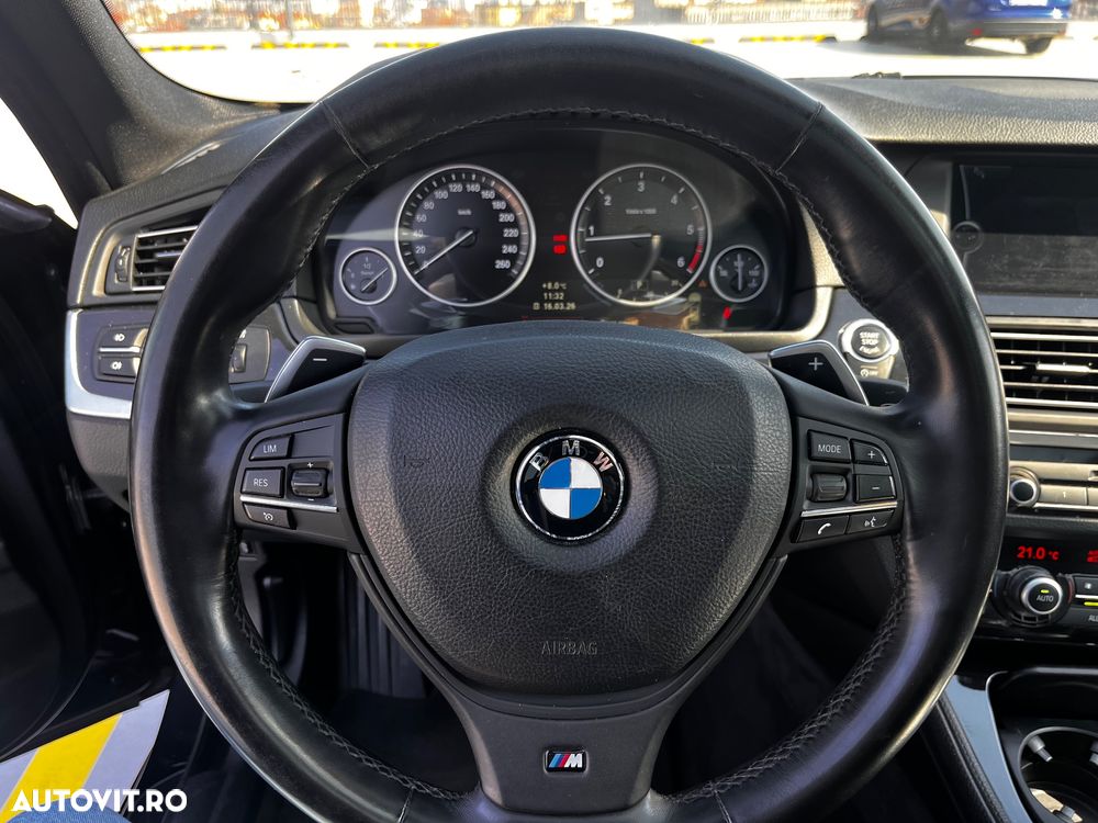 BMW Seria 5 520d Sport-Aut. - 22