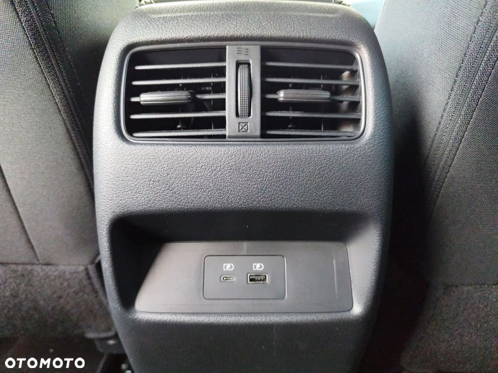 Nissan Qashqai 1.3 DIG-T N-CONNECTA - 33