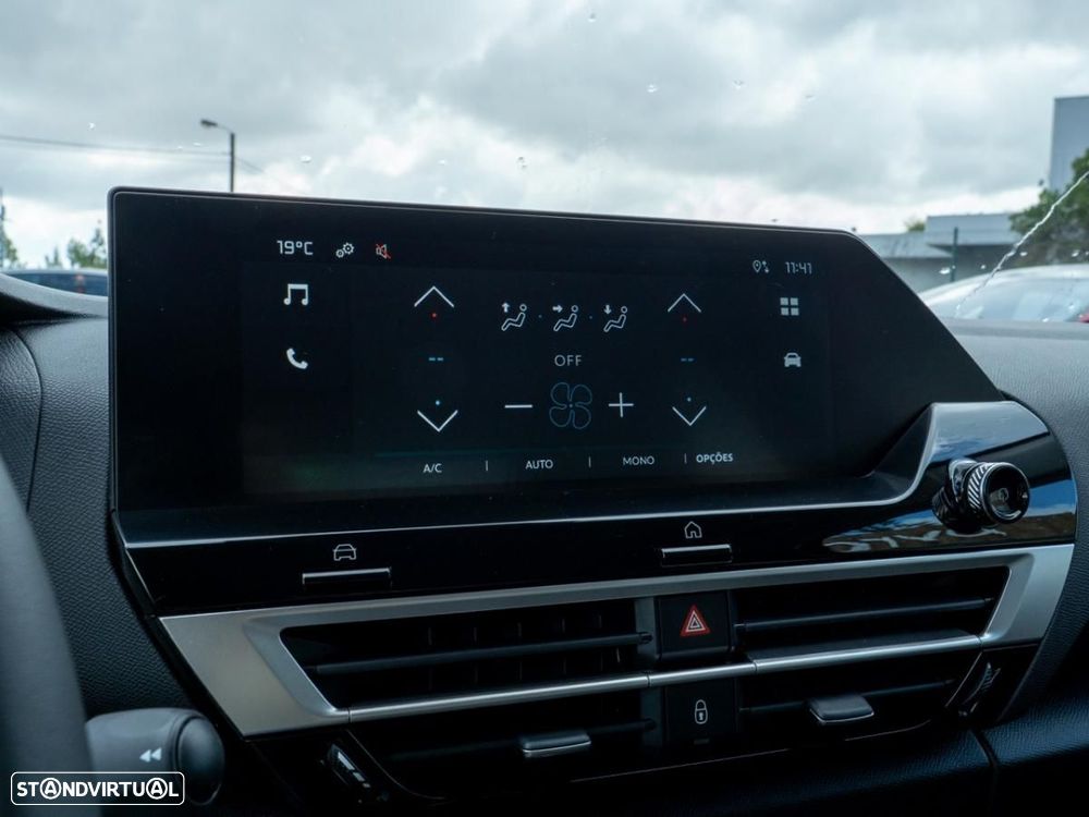 Citroën e-C4 X 54 kWh Autonomia Alargada Plus - 32