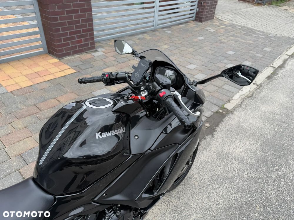 Kawasaki Ninja - 11