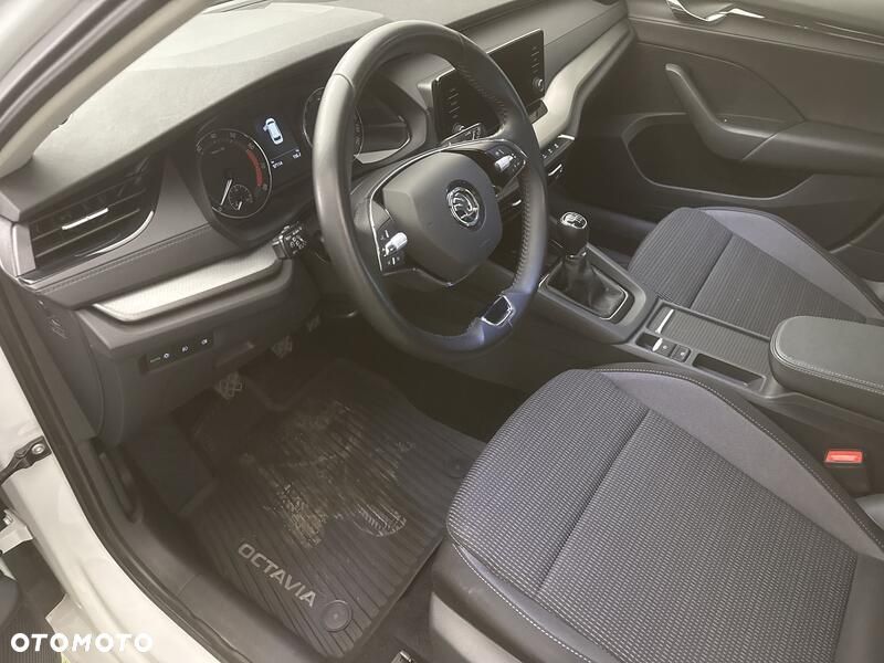 Skoda Octavia 1.5 TSI ACT Ambition - 10