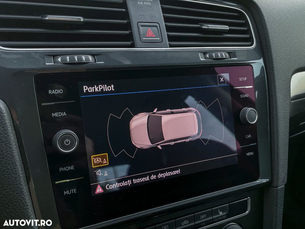 Volkswagen Golf 1.0 TSI (BlueMotion Technology) Comfortline - 18