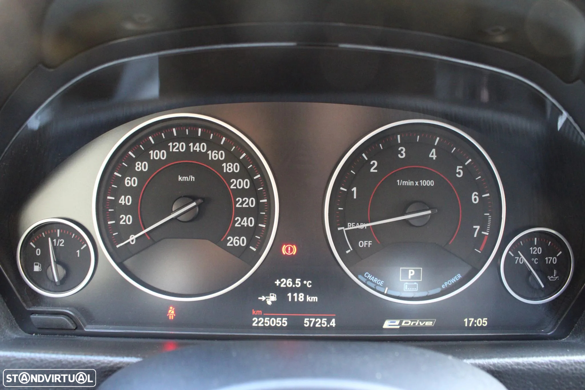 BMW 330 e iPerformance Pack M - 17