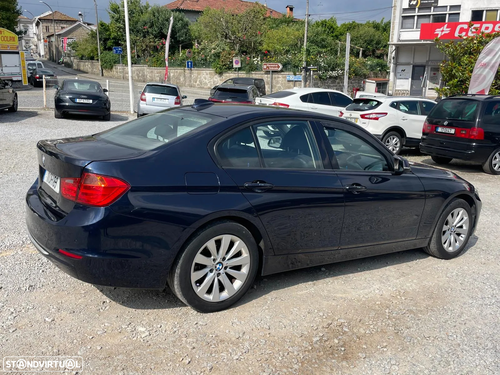 BMW 320 d xDrive Auto Line Luxury - 11