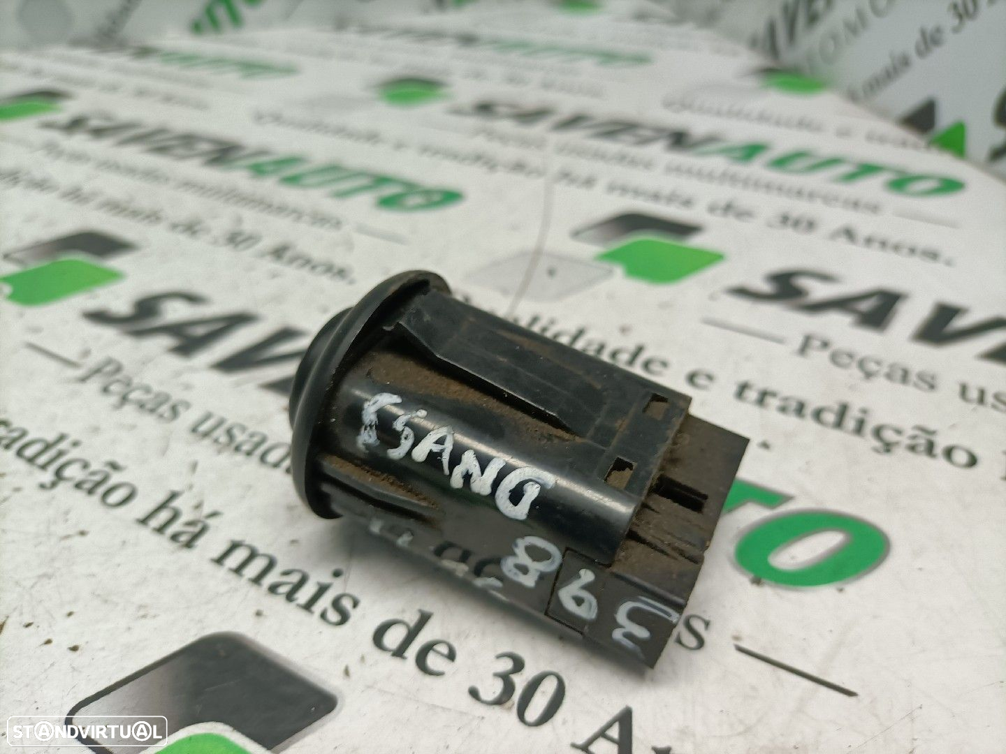Botão De 4 Piscas Ssangyong Musso (Fj) - 2