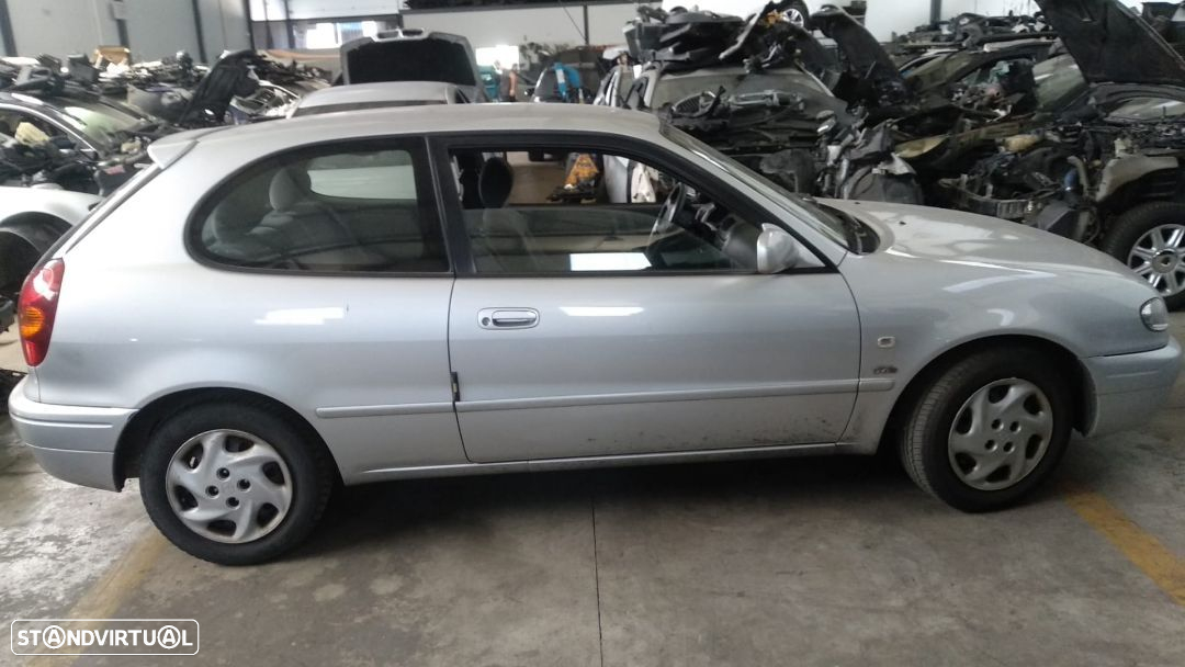 Quadrante Toyota Corolla E11 2.0 D-4D de 2001 - 2