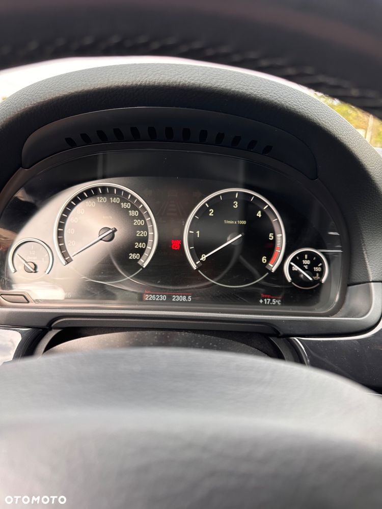 BMW Seria 5 - 25