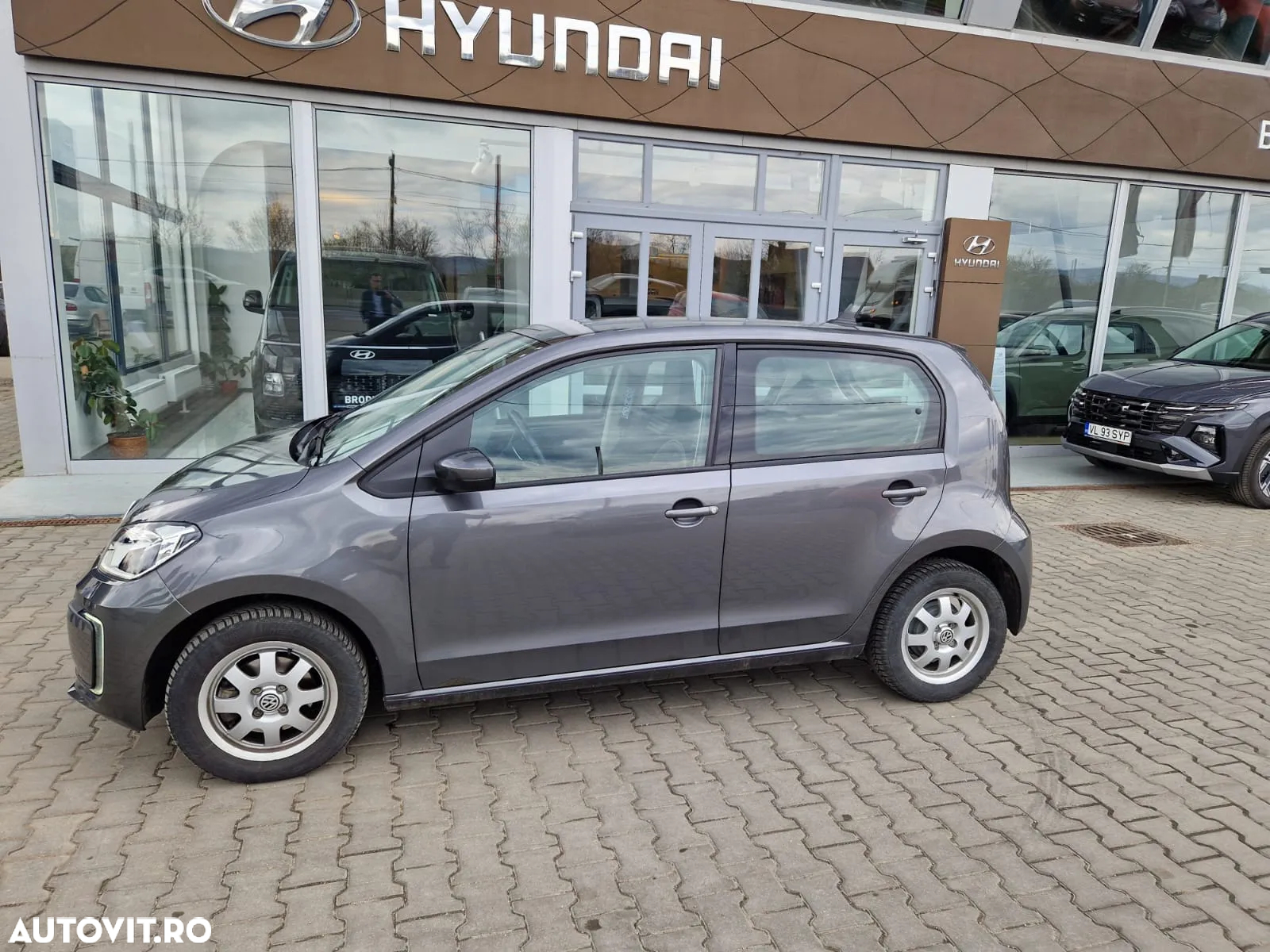 Volkswagen up! e-up! - 3