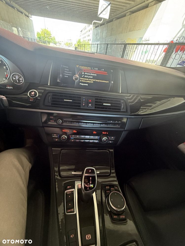 BMW Seria 5 535i Luxury Line - 3