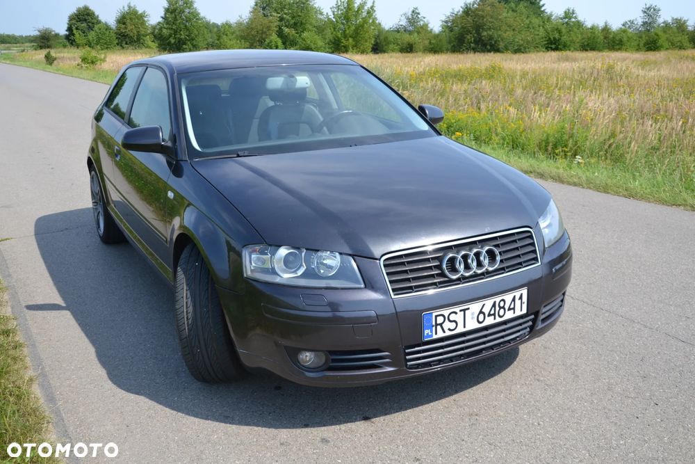 Audi A3 3-drzwiowe 1.6 S Line Sportpaket plus - 9