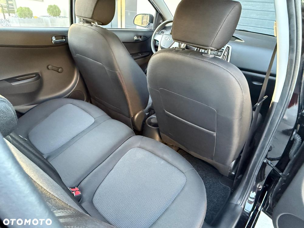 Hyundai i20 1.2 Intro Edition - 25