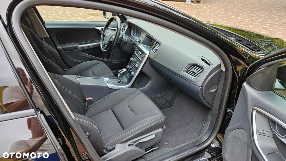 Volvo S60 D3 Kinetic - 19