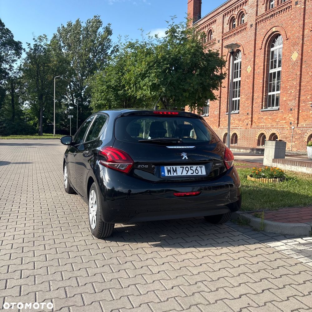 Peugeot 208 - 7